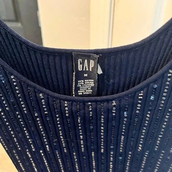 VINTAGE ~Gap~ Sweater Tank - Medium - Picture 4 of 6